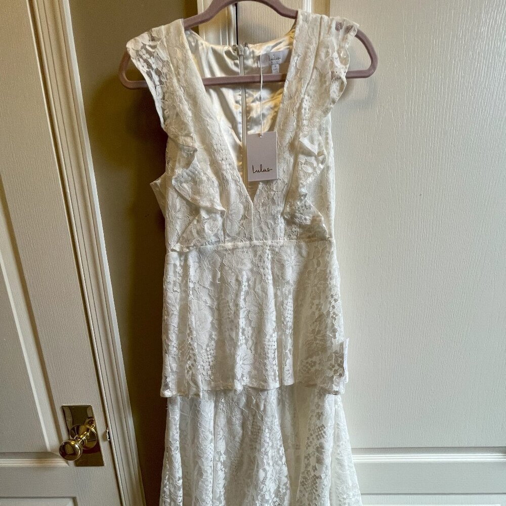 Lulus White Lace Tiered Maxi Dress – Size Small